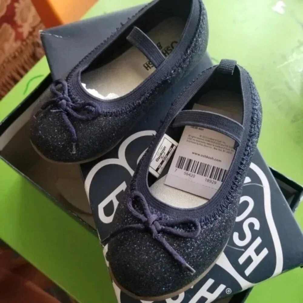 NWB oshkosh navy glitter toddler flat shoes toddler size 5